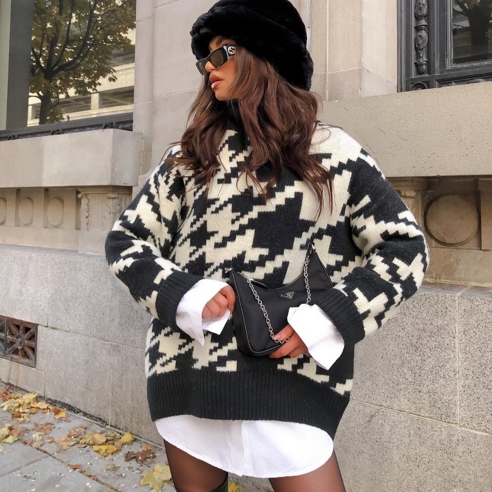 Black and White Patterned Women's Sweater